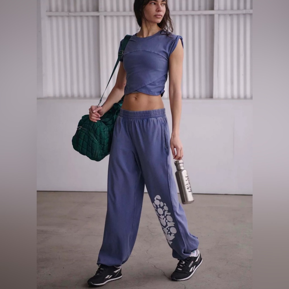 FREE PEOPLE FP Movement Hot Shot Crossover 2 Piece SET